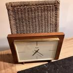 Een stijlvolle Mauthe buffetklok uit de '60q met slagwerk, Antiek en Kunst, Ophalen of Verzenden