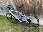 RC Triban 100 W Koersfiets Dames, Fietsen en Brommers, Fietsen | Dames | Sportfietsen en Toerfietsen, Zo goed als nieuw, 50 tot 53 cm