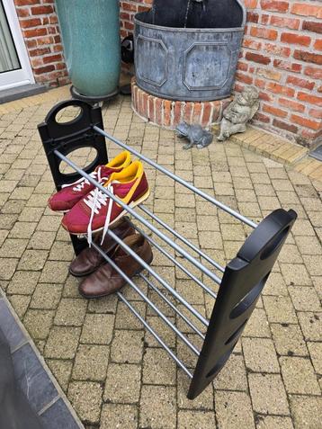 schoenenrek beschikbaar voor biedingen