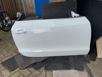 PORTIER RECHTS LY9C Audi RS 5 (8T3) (8T0831052C) beschikbaar voor biedingen