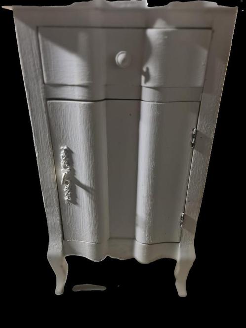 Kleine witte meubels — compact en functioneel, Huis en Inrichting, Kasten | Ladekasten, Gebruikt, Minder dan 100 cm, Minder dan 50 cm