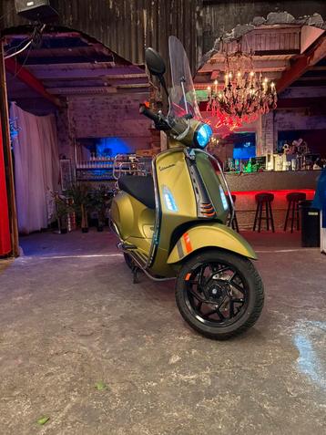 Vespa Sprint / Elettrica Facelift 2025 Verde Ambizioso Matt beschikbaar voor biedingen