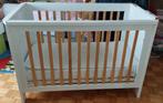 In hoogte verstelbaar babybed 130cm x 70cm, Kinderen en Baby's, Kinderkamer | Complete kinderkamers, Ophalen, Zo goed als nieuw