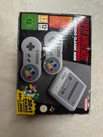 Super nintendo mini, Games en Spelcomputers, Ophalen of Verzenden, Zo goed als nieuw, Met 2 controllers, Met games