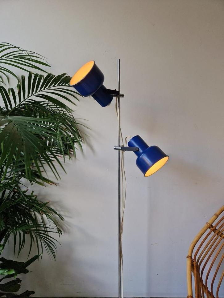 Vintage seventies staande lamp met 2 spots | vloerlamp, Huis en Inrichting, Lampen | Vloerlampen, Gebruikt, 100 tot 150 cm, Metaal
