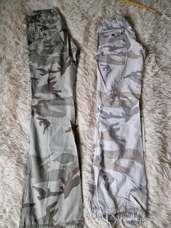 2 camouflage broeken maat Medium "Yes Miss", Kleding | Dames, Broeken en Pantalons, Zo goed als nieuw, Maat 38/40 (M), Verzenden