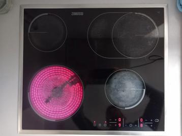 Vitrokeramische kookplaat zanussi 60cm  beschikbaar voor biedingen