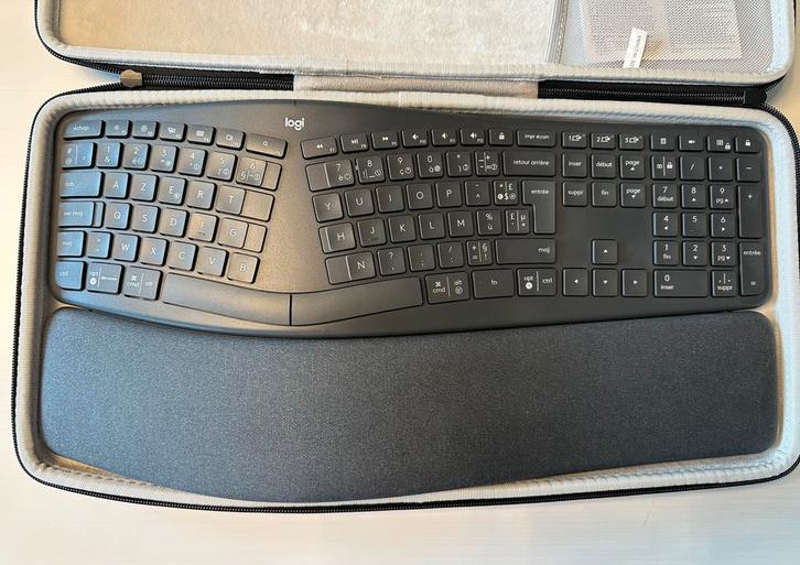 CLAVIER ergonomique et sans fil LOGITECH K860 - Azerty, Computers en Software, Toetsenborden, Azerty, Draadloos, Ergonomisch, Ophalen