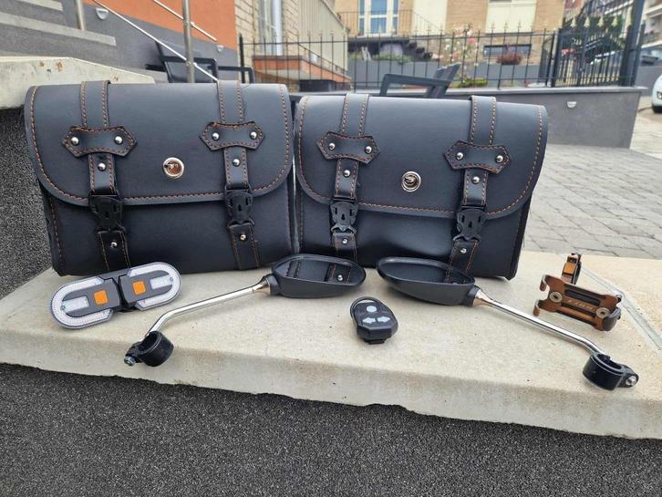 Lot accessoires vélo fatbike voir anonce, Fietsen en Brommers, Fietsaccessoires | Fietsgereedschap, Zo goed als nieuw, Ophalen of Verzenden