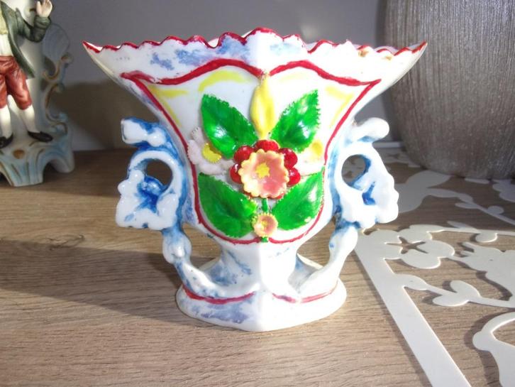 vase ancien porcelaine relooké, Antiquités & Art, Antiquités | Vases, Enlèvement ou Envoi