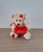 Een leuk klein beertje 'Love' (15cm), Ophalen of Verzenden, Zo goed als nieuw