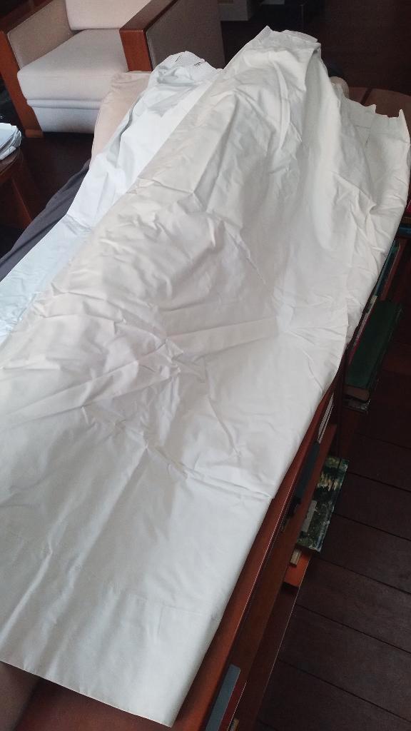 Verduisterend gordijn black out 175x165 hoog metalen haken, Huis en Inrichting, Stoffering | Gordijnen en Lamellen, Zo goed als nieuw