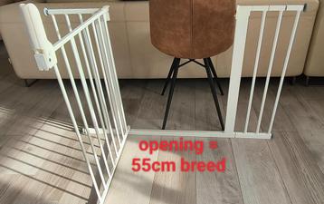 Babydan traphekje wit metaal 74-123cm beschikbaar voor biedingen