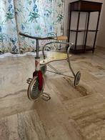 Tricycle vintage en métal — look rétro et caractère brut, Ophalen