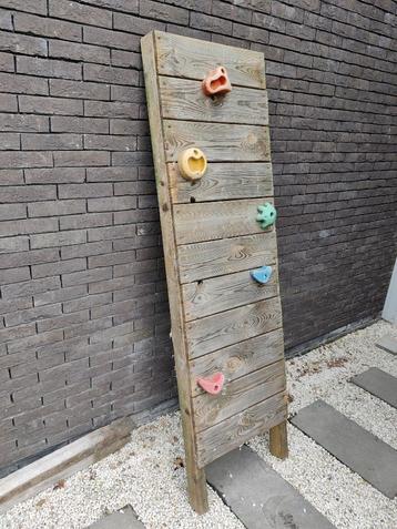 Klimwand klimmuur voor speeltoestel beschikbaar voor biedingen