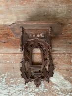 Antieke handgesneden houten wandconsole, Antiek en Kunst, Antiek | Religieuze voorwerpen, Ophalen