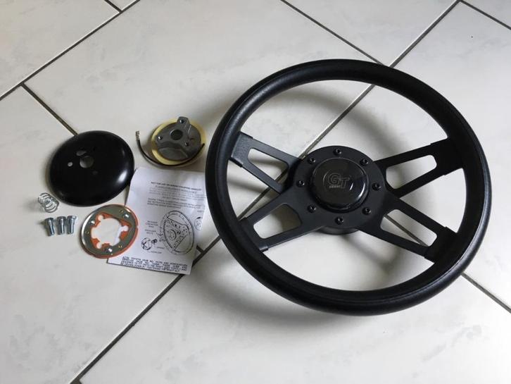 Te koop stuur incl. Bevestigings materialen Dodge w200 d200, Auto-onderdelen, Klein materiaal, Amerikaanse onderdelen, Oldtimer onderdelen