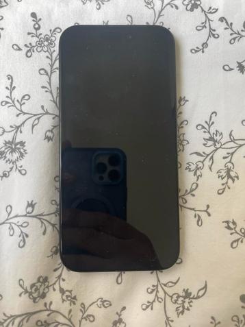 Iphone 15 pro MET ICLOUD beschikbaar voor biedingen