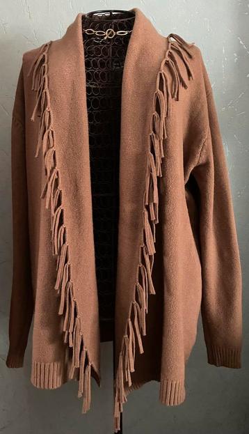 M&V Super zachte losse gilet met franjes L/XL beschikbaar voor biedingen