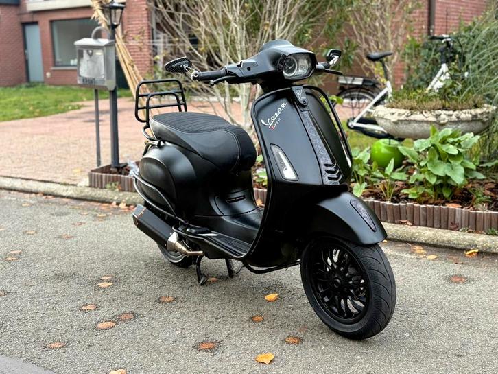 Vespa Sprint S50 Full Option, Fietsen en Brommers, Scooters | Piaggio, Zo goed als nieuw, Ophalen