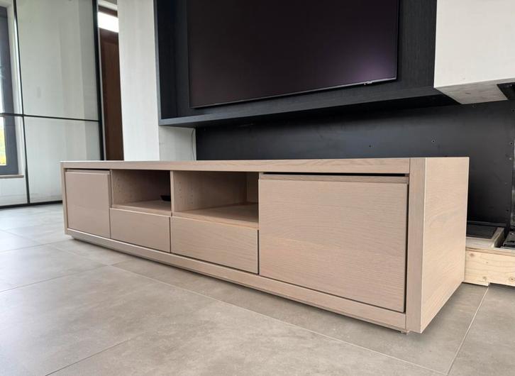 Tv meubel - vergrijsde eik, Huis en Inrichting, Kasten |Televisiemeubels, Gebruikt, Minder dan 100 cm, 200 cm of meer, 50 tot 75 cm