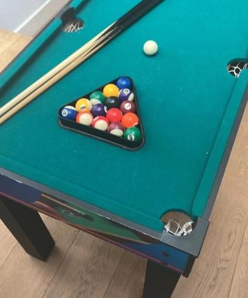 Billiard vrai taille enfants disponible aux enchères