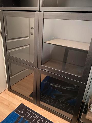 Ikea besta kasten met deuren beschikbaar voor biedingen