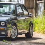 BMW e30 320iS - Italiaanse M3 - restauratie, Autos, BMW, Achat, Coupé, Radio, Essence