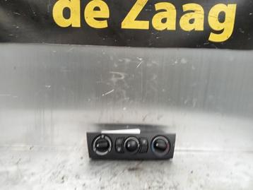 Kachel Bedieningspaneel van een BMW 1-Serie beschikbaar voor biedingen