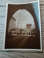 Ancienne photo du « pont suspendu » de Budapest, avec de trè, Enlèvement ou Envoi