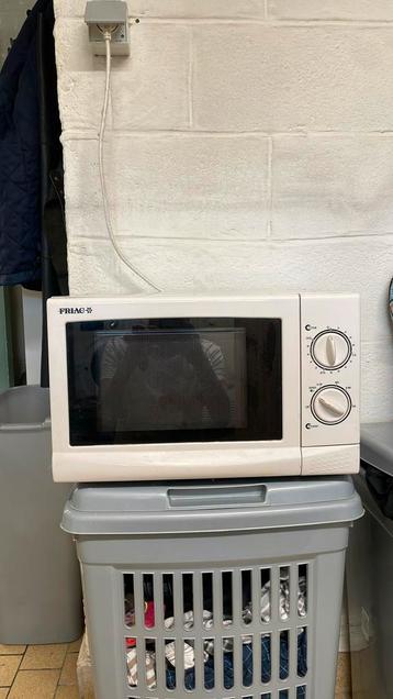 Micro ondes Friac beschikbaar voor biedingen