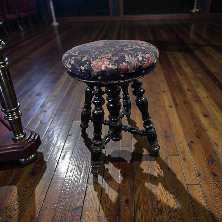 Tabouret/tabouret/tabouret de piano vintage en bois, Antiquités & Art, Antiquités | Meubles | Chaises & Canapés, Enlèvement ou Envoi