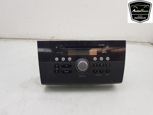RADIO Suzuki Swift (ZA / ZC / ZD1 / 2/3/9) (01-2005/12-2011), Auto-onderdelen, Overige Auto-onderdelen, Suzuki, Gebruikt