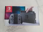 Nintendo Switch (V1), Games en Spelcomputers, Spelcomputers | Nintendo Switch, Ophalen of Verzenden, Zo goed als nieuw, Met 2 controllers