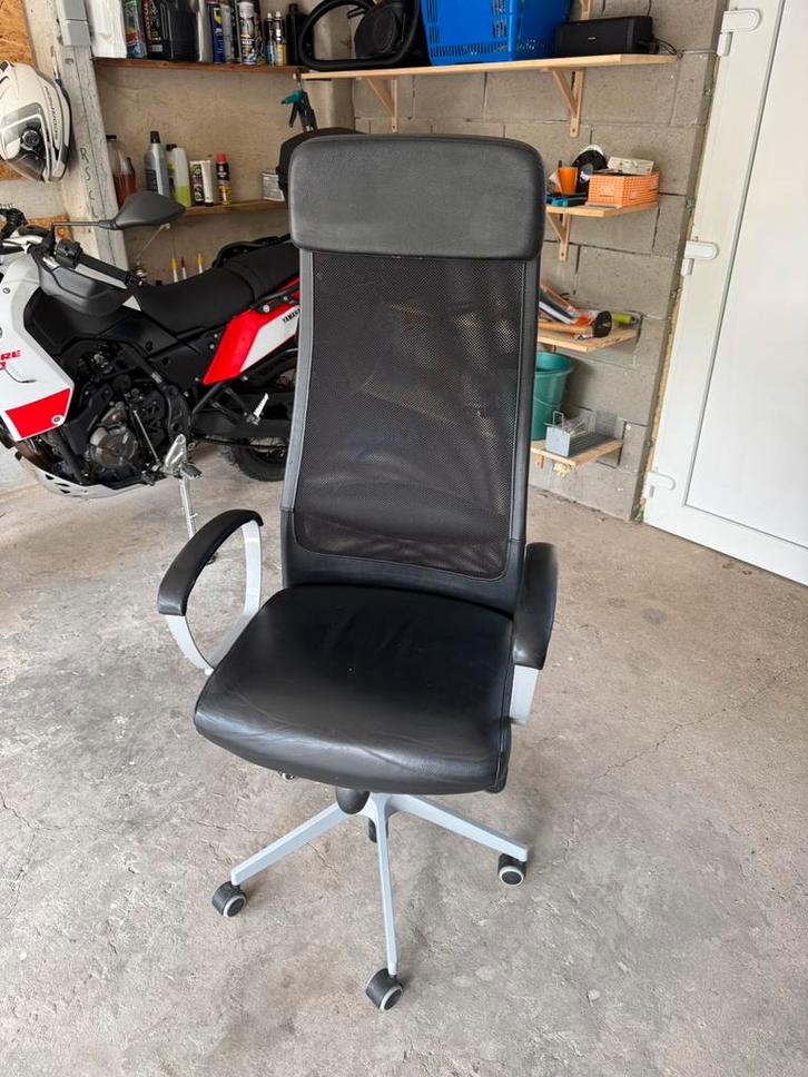 Fauteil de bureau IKEA MARKUS, Huis en Inrichting, Bureaustoelen, Zo goed als nieuw, Bureaustoel, Ophalen