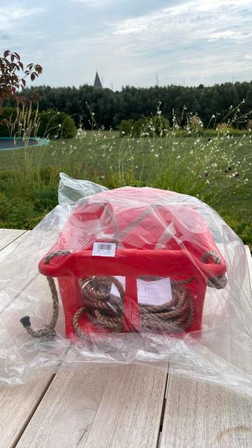 Babyschommel nieuw - ongebruikt beschikbaar voor biedingen
