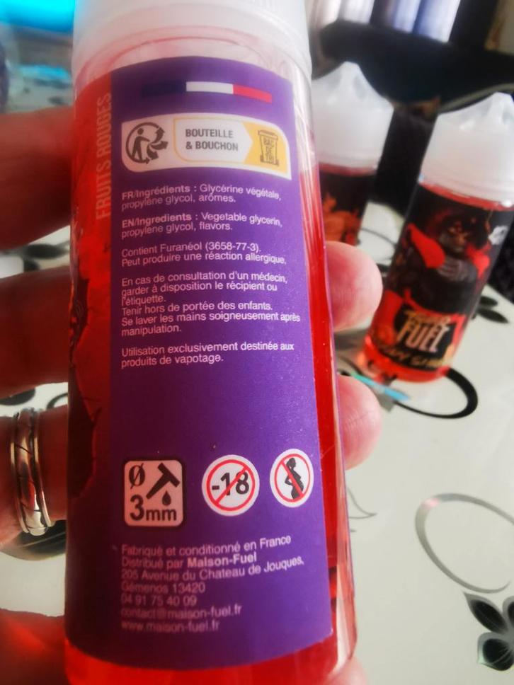 Liquide cigarettes electronique, Verzamelen, Rookartikelen, Aanstekers en Luciferdoosjes, Nieuw, Overige typen, Ophalen