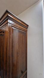 Halkast - vestiairekast in kopie antiek, Ophalen