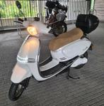 Trottinette électrique Vespa-look Pusa 5000w, Vélos & Vélomoteurs, Scooters | Marques Autre, Enlèvement, Utilisé, Électrique