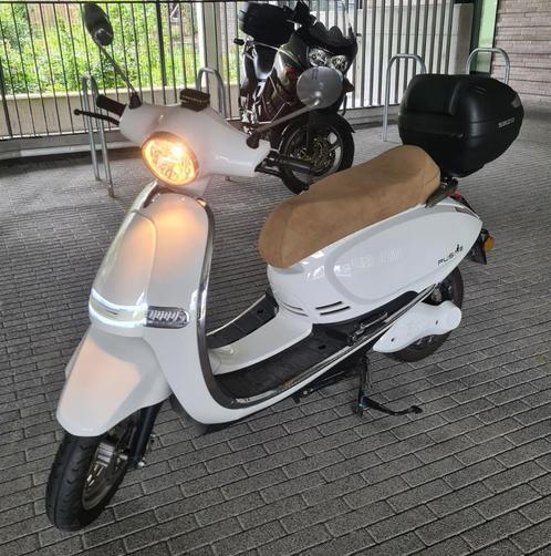 Trottinette électrique Vespa-look Pusa 5000w, Vélos & Vélomoteurs, Scooters | Marques Autre, Utilisé, Électrique, Enlèvement