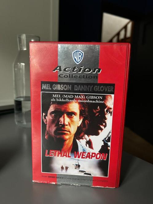 Lethal Weapon 1 & 2– VHS – Mel Gibson & Danny Glover, Cd's en Dvd's, VHS | Film, Zo goed als nieuw, Actie en Avontuur, Ophalen of Verzenden