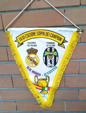 Real Madrid - Juventus FC 1986 europa cup voetbal vaandel beschikbaar voor biedingen