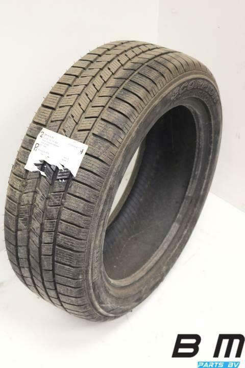 1 x 2355519 105H Pirelli Scorpion Ice&Snow met 6mm profiel, Auto-onderdelen, Banden en Velgen, Gebruikt