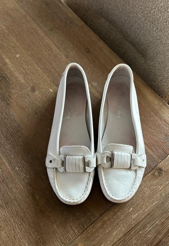 Andrea Conti nieuw wit leren instappers loafers ballerina 39, Kleding | Dames, Schoenen, Nieuw, Instappers, Wit, Ophalen of Verzenden