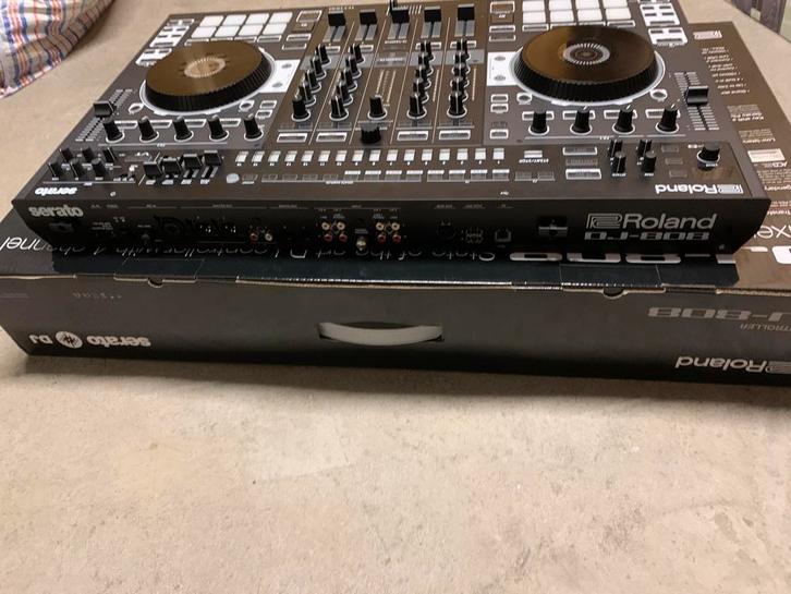 Dj controller Roland Dj-808, Muziek en Instrumenten, Dj-sets en Draaitafels, Zo goed als nieuw, Ophalen