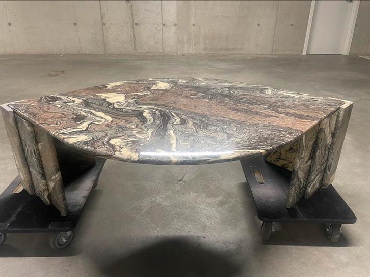 Italiaans marmer salon tafel Roche Bobois 1970 “eye” ️, Huis en Inrichting, Tafels | Salontafels, Zo goed als nieuw, Ophalen of Verzenden