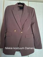 Nikky kostuum maat 38 40, Kleding | Dames, Jasjes, Kostuums en Pakken, Ophalen of Verzenden