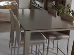 Moderne grijze hoge tafel met 4 stoelen, degelijke kwaliteit, Huis en Inrichting, Tafels | Eettafels, Gebruikt, Rechthoekig, Vier personen