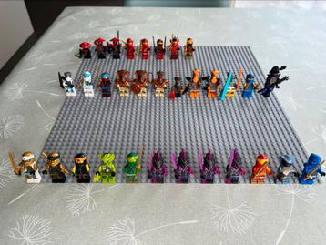 Lego Ninjago figuren / poppetjes beschikbaar voor biedingen