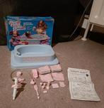 Set de jeu pour baignoire Vintage Heart Family 1987, Enfants & Bébés, Jouets | Poupées, Enlèvement ou Envoi, Utilisé